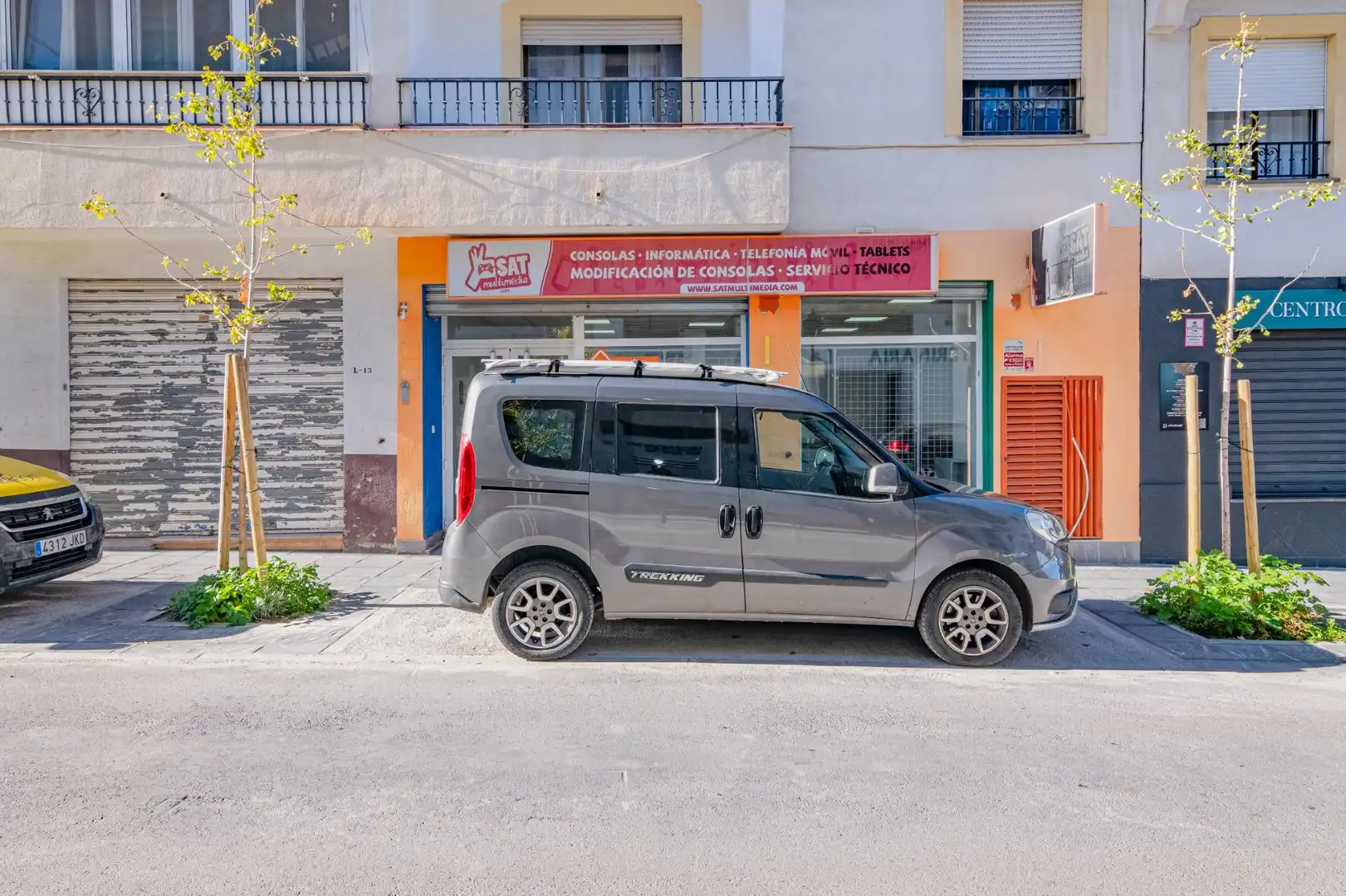 Parkplatz von Geschaftsraum zur Miete in La Zubia mit Klimaanlage