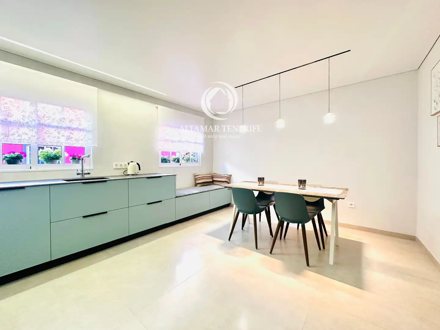 Kitchen of Detached homes for sale in Adeje  with Air Conditioner, Private garden and Terrace