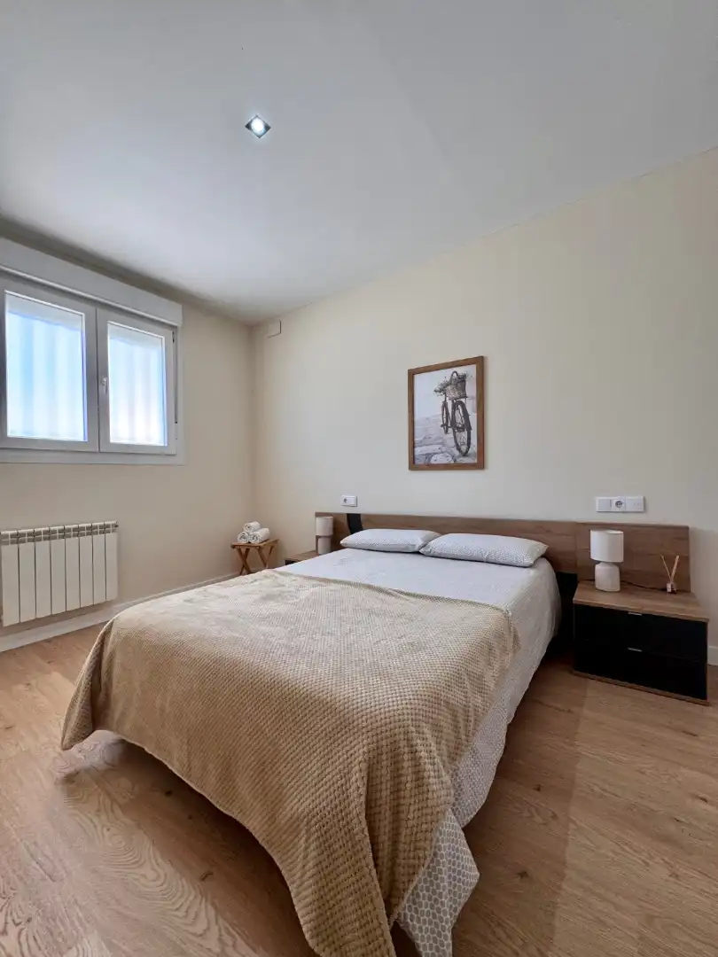Habitación de Apartamento en venta en Cáceres con Aire acondicionado, Calefacción y Amueblado