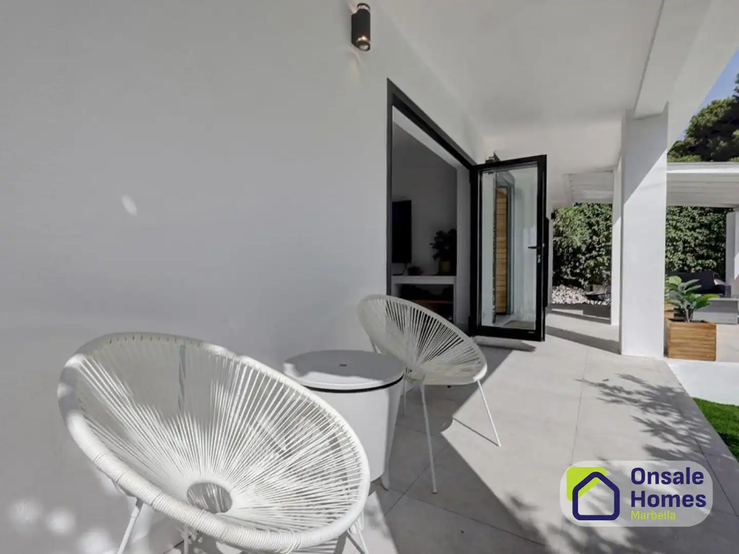 Terrassa de Casa o xalet en venda en Marbella amb Aire condicionat, Jardí privat i Terrassa