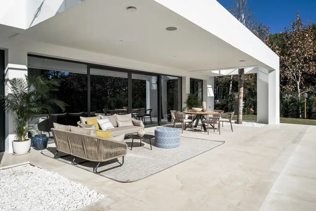 Chalet con piscina en venta en Estepona Pueblo, imagen 8