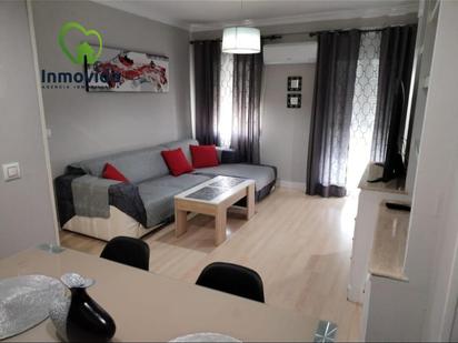 Sala d'estar de Pis en venda en  Córdoba Capital amb Aire condicionat, Calefacció i Terrassa