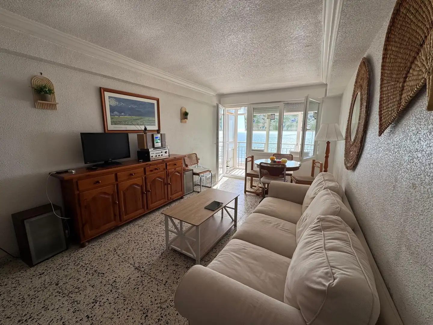 Living room of Apartments for rent in El Campello  with Terrace, Furnished and Oven