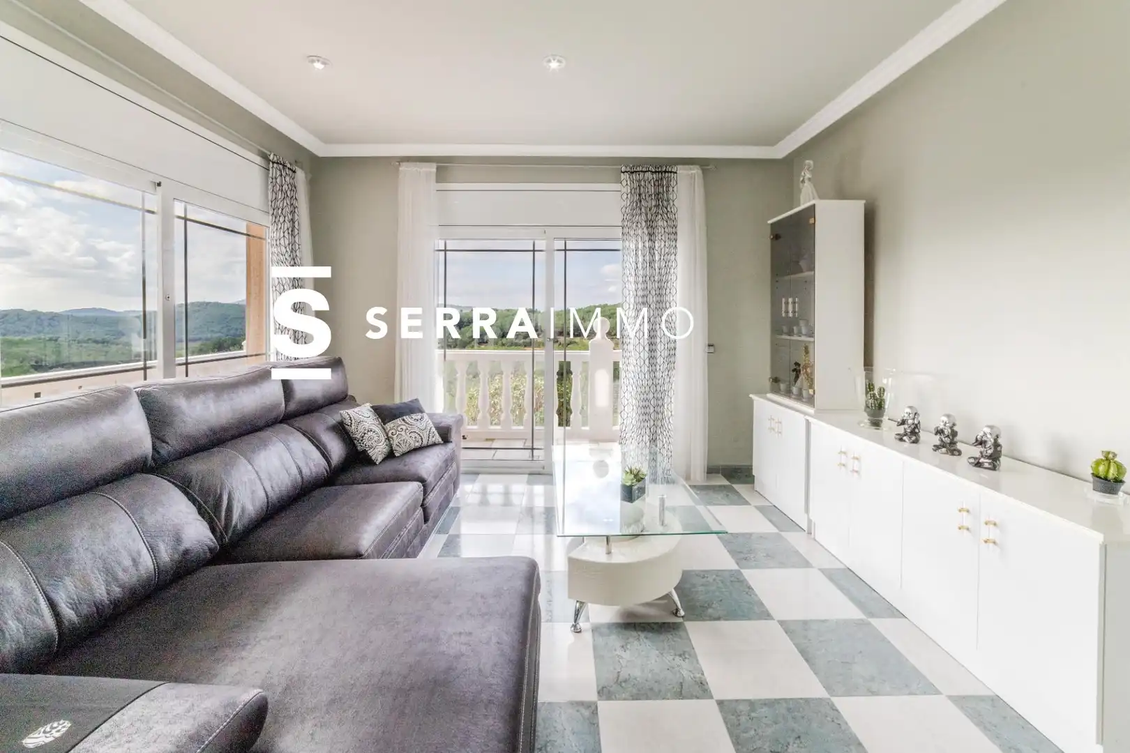 Sala d'estar de Casa o xalet en venda en Olivella amb Calefacció, Jardí privat i Terrassa
