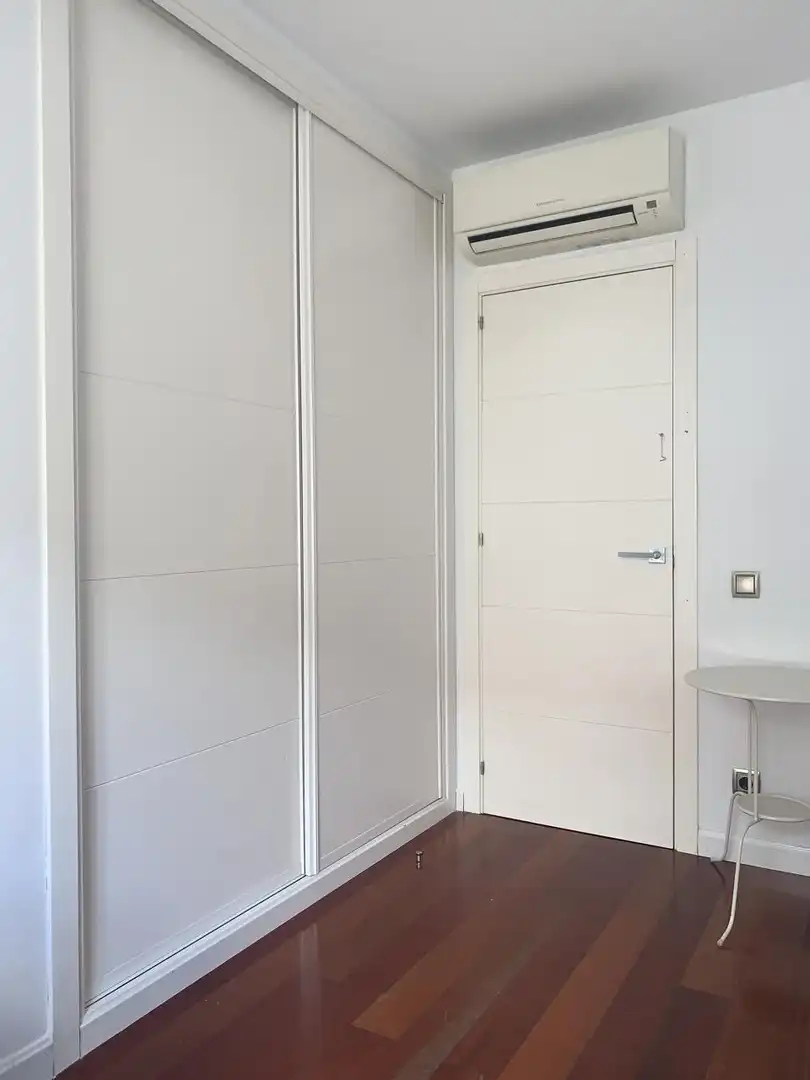 Dachboden zur Miete in Madrid mit Klimaanlage, Heizung und Möbliert