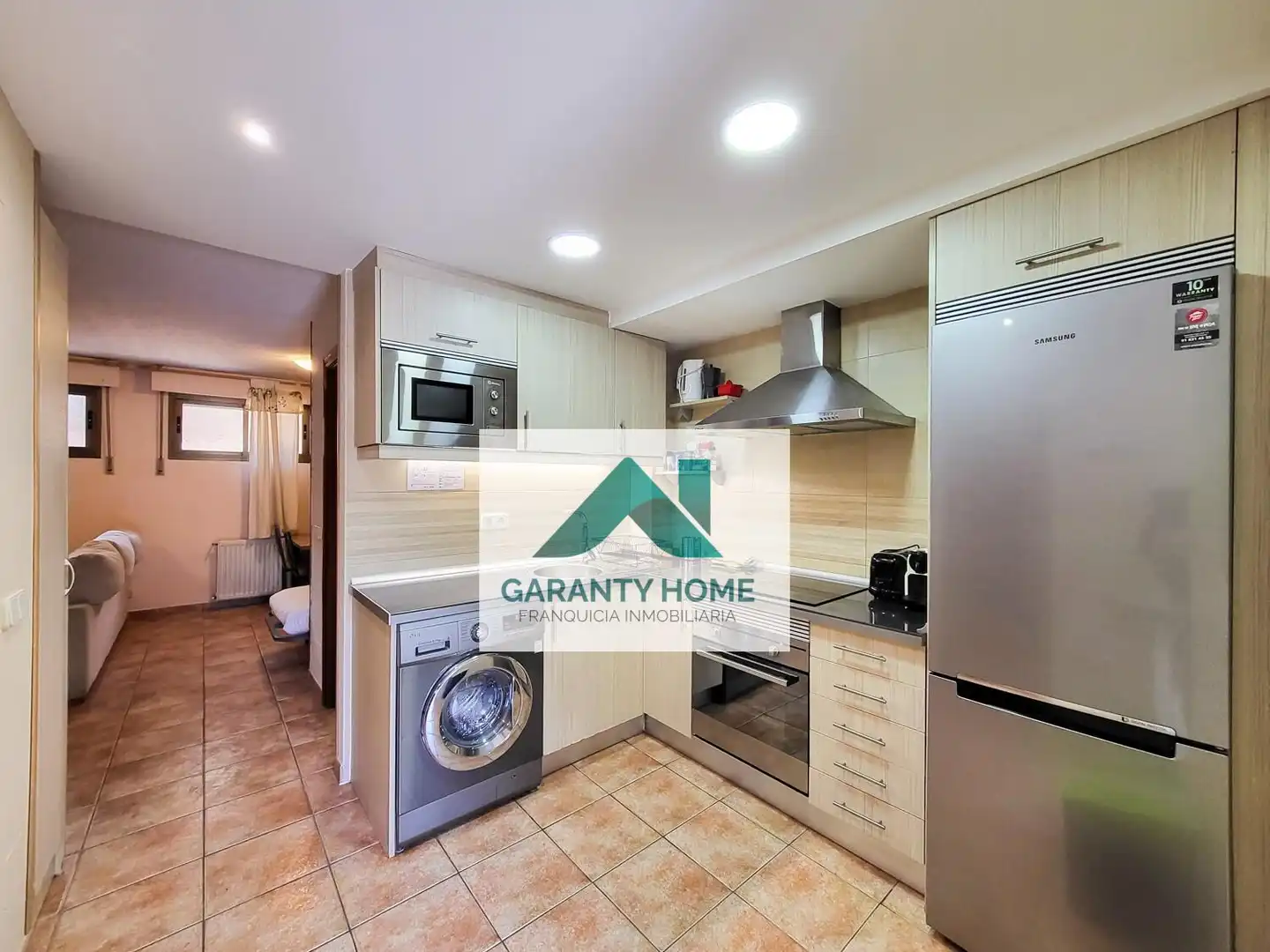 Cocina de Apartamento de alquiler en Boadilla del Monte con Aire acondicionado, Calefacción y Jardín privado