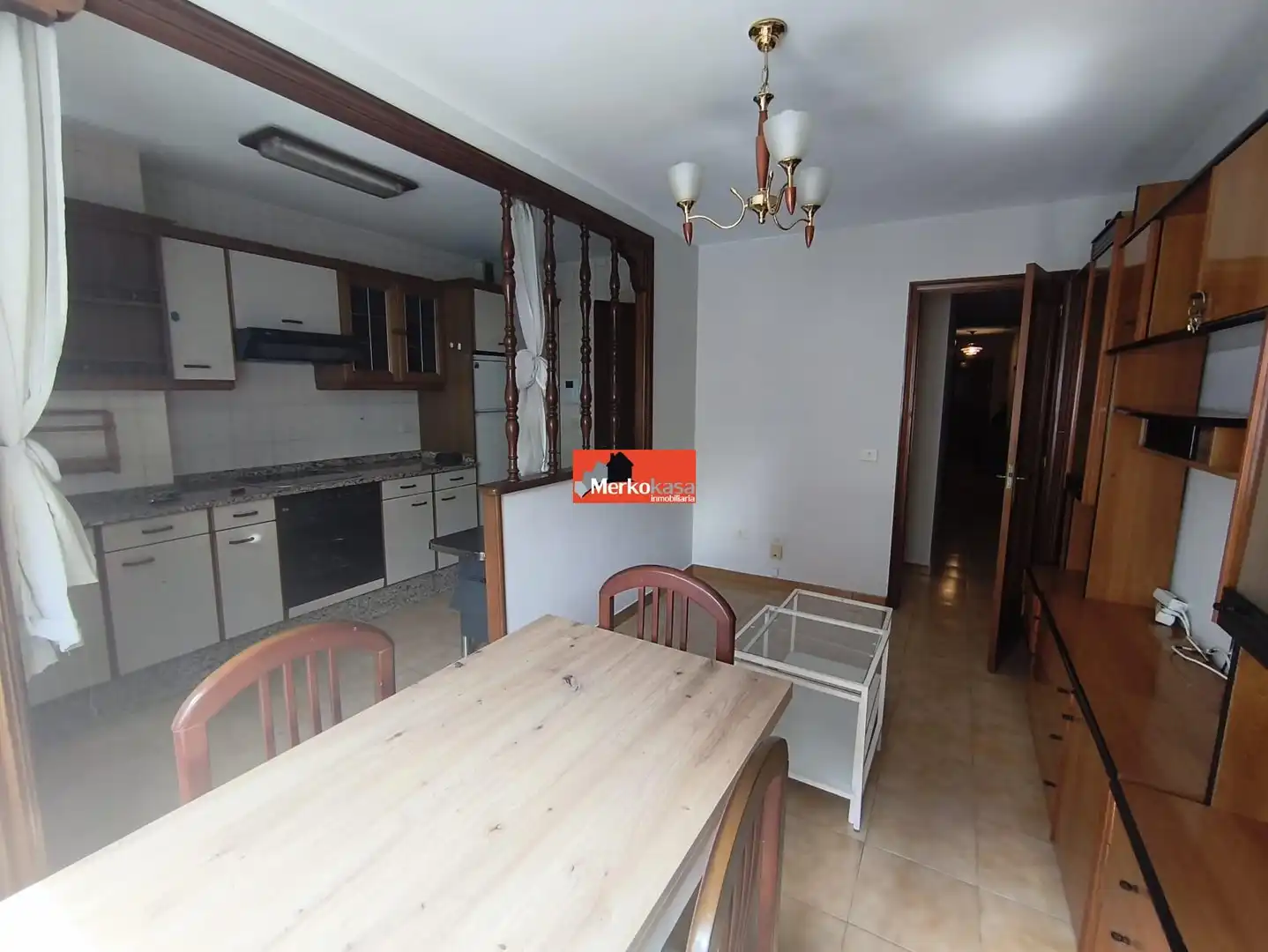 Cuina de Apartament de lloguer en Lugo amb Calefacció i Moblat