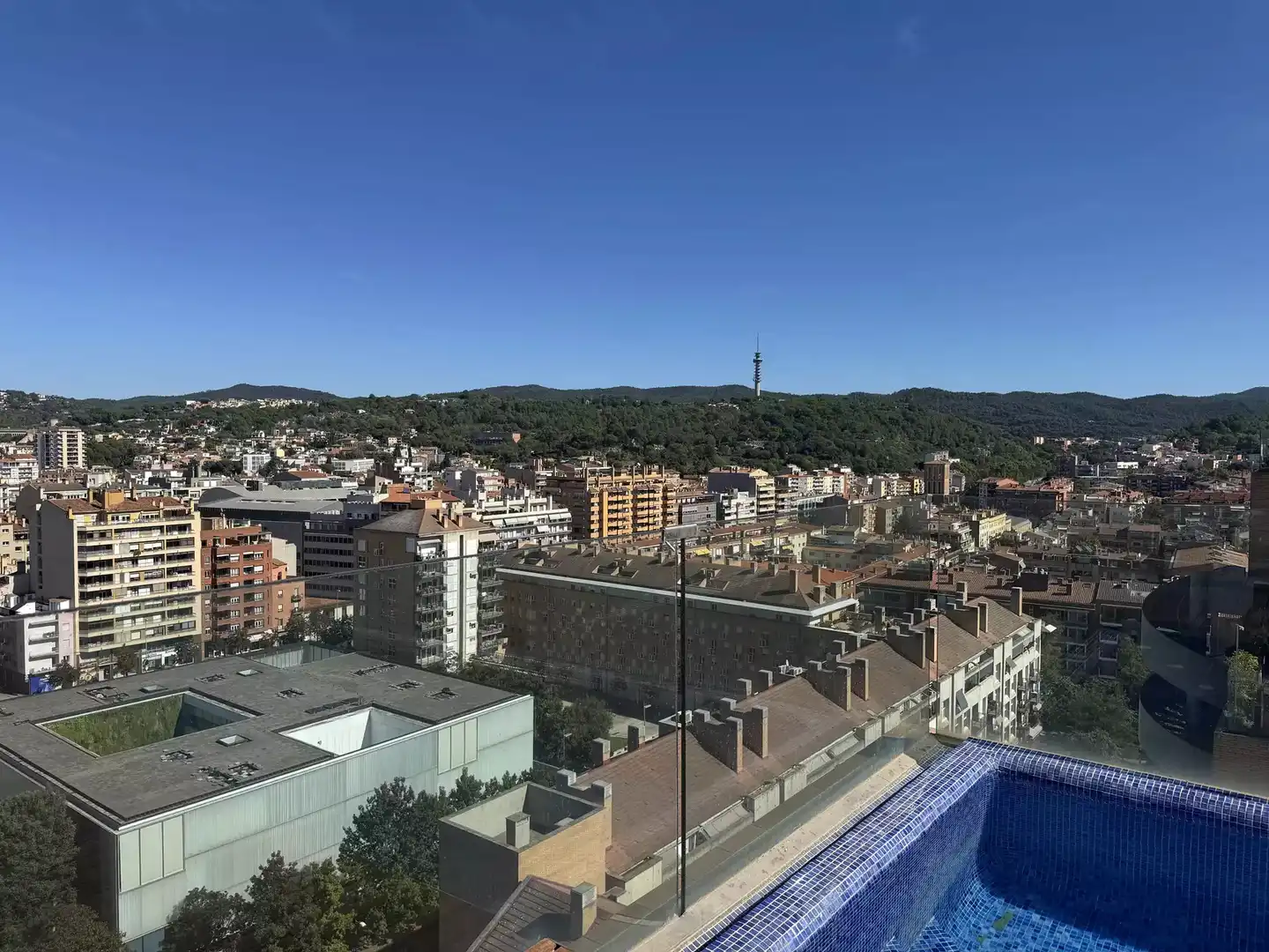 Swimming pool of Flat for sale in Girona  with Air Conditioner, Heating and Parquet flooring
