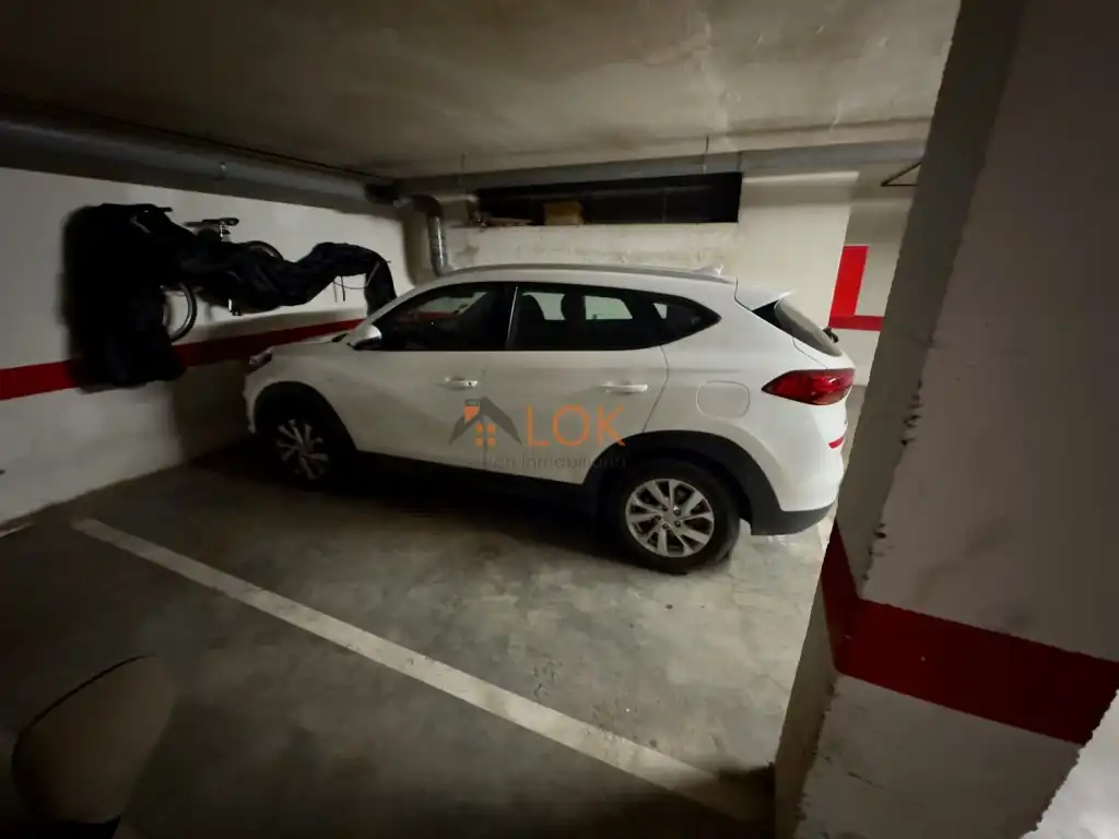 Parking de Piso en venta en Málaga con Aire acondicionado, Jardín privado y Terraza