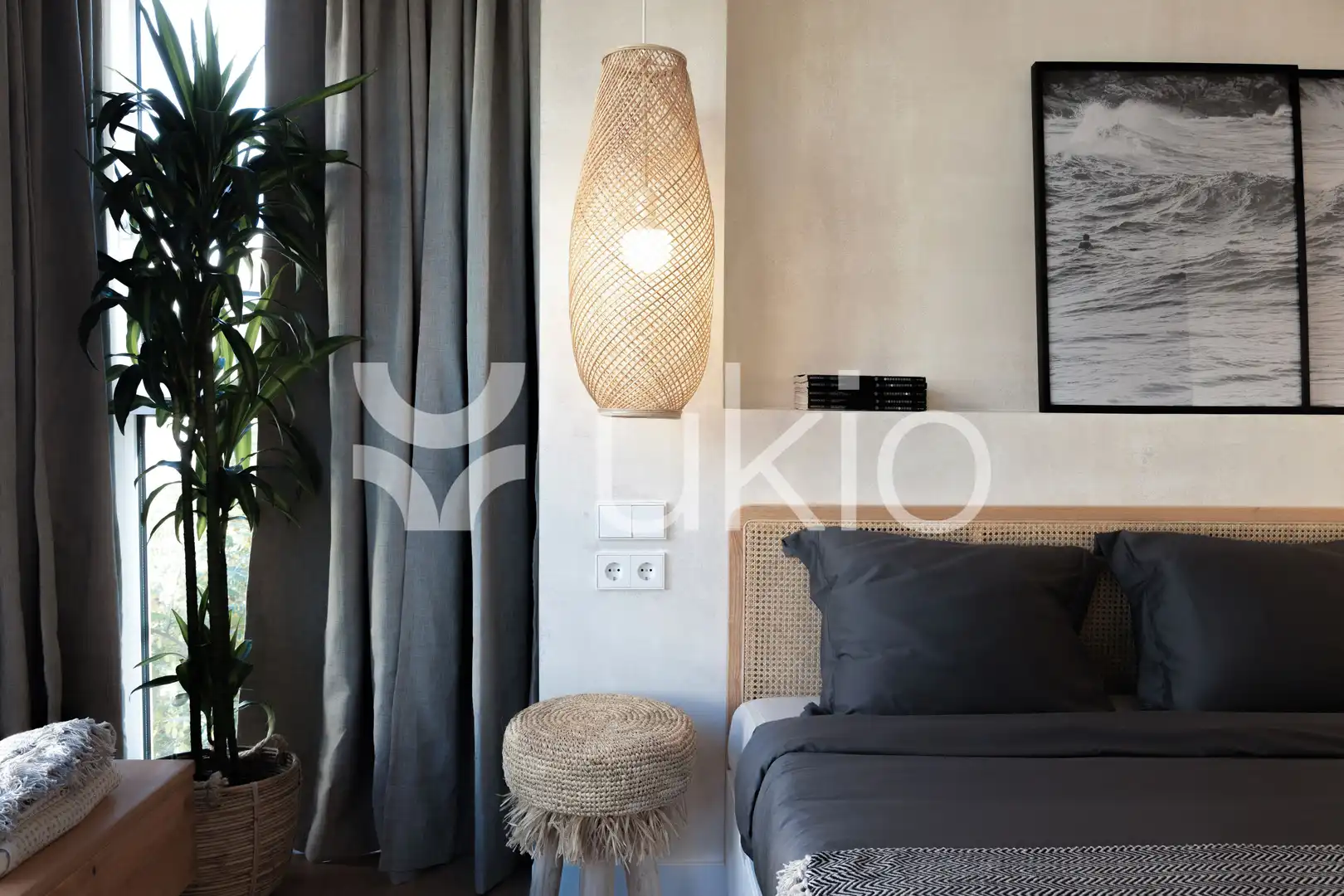 Dormitori de Apartament de lloguer en Barcelona amb Aire condicionat, Calefacció i Moblat