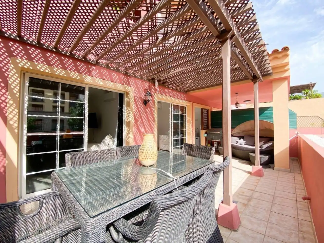 Terraza de Apartamento en venta en Adeje con Amueblado y Piscina comunitaria