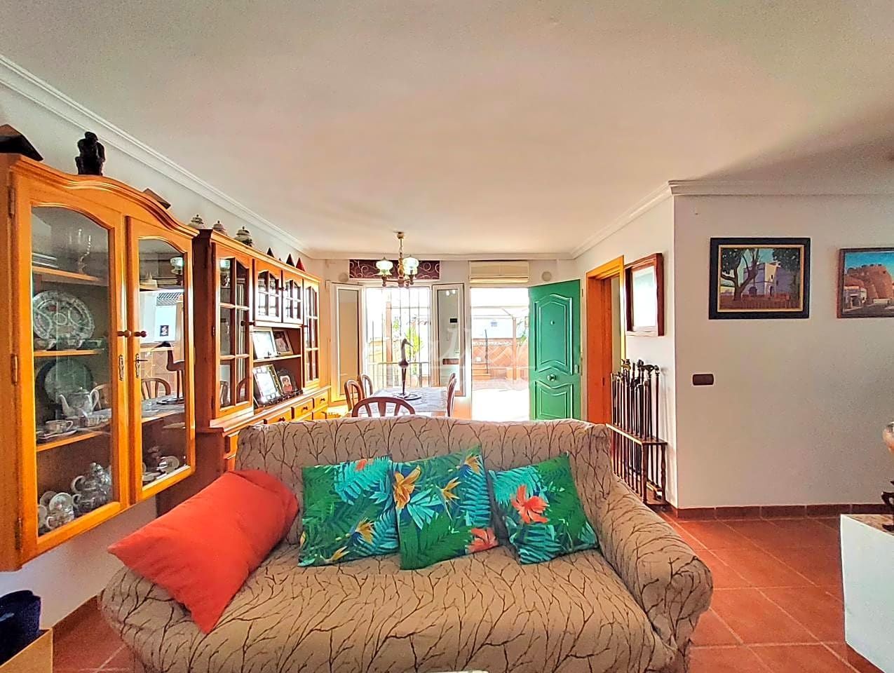 Living room of House or chalet for sale in Los Barrios  with Air Conditioner, Terrace and Storage room