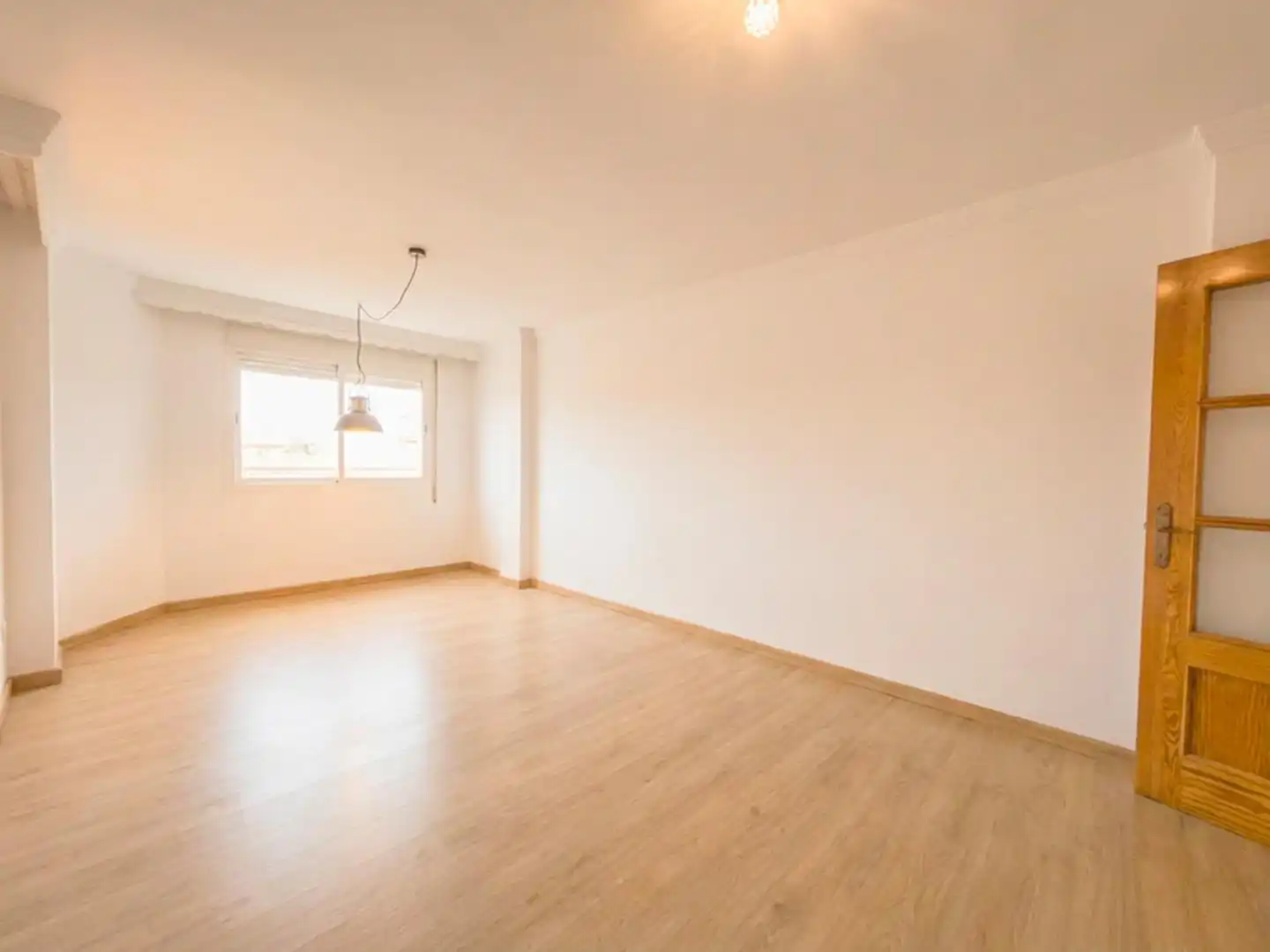 Sala de estar de Piso en venta en Estepona con Terraza y Balcón