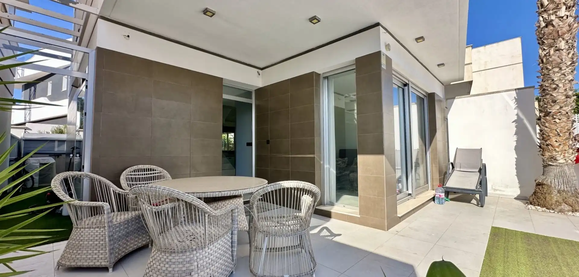 Terrassa de Casa o xalet en venda en Orihuela amb Aire condicionat, Jardí privat i Terrassa