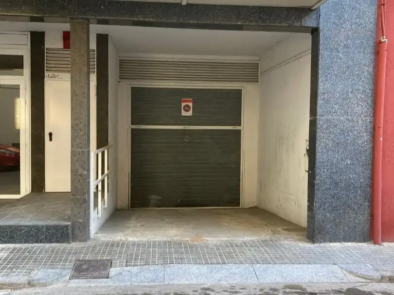 Motorradstellplatz zum Verkauf in Pere III 8