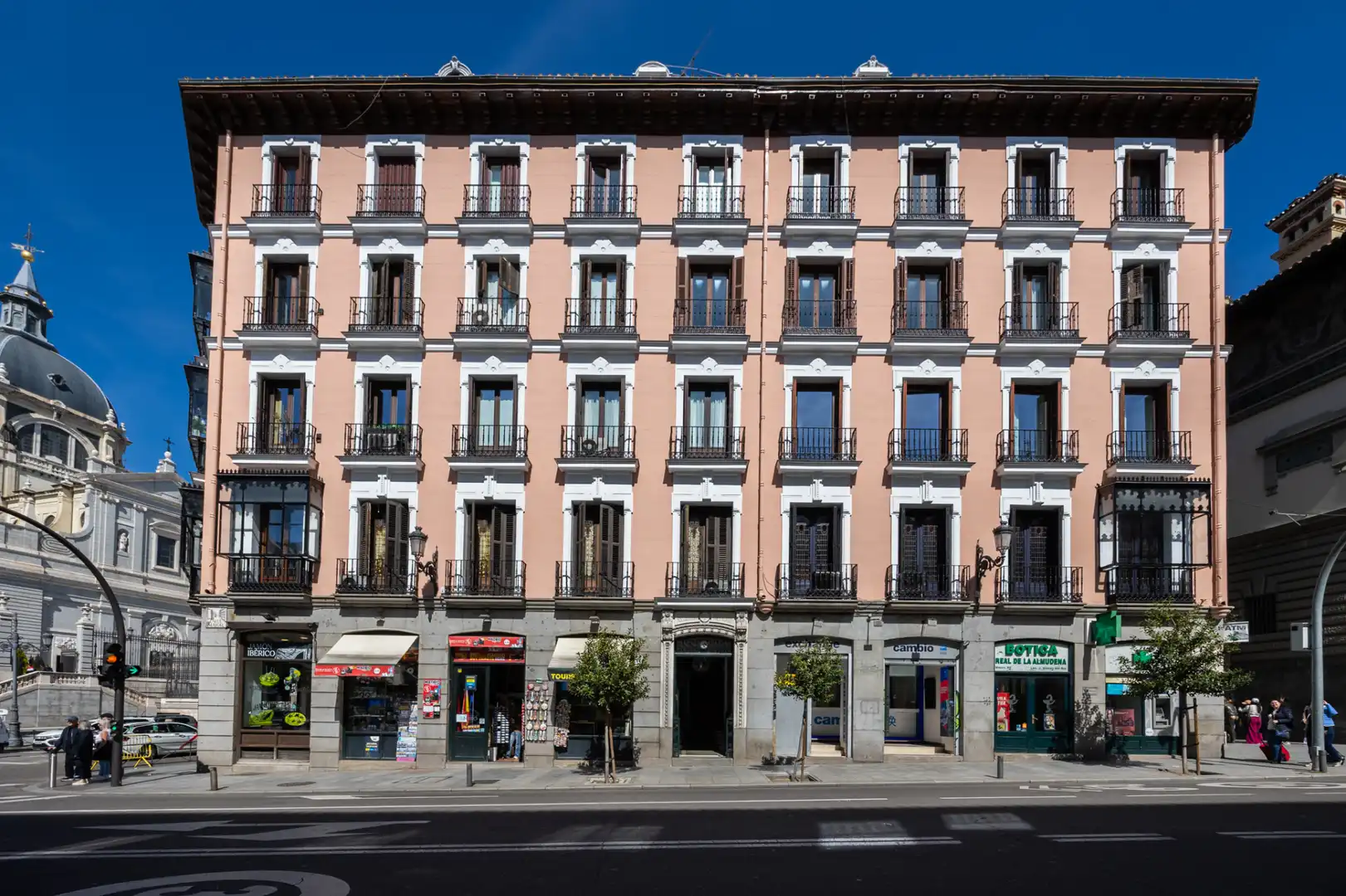 Vista exterior de Pis de lloguer en  Madrid Capital amb Aire condicionat, Calefacció i Balcó
