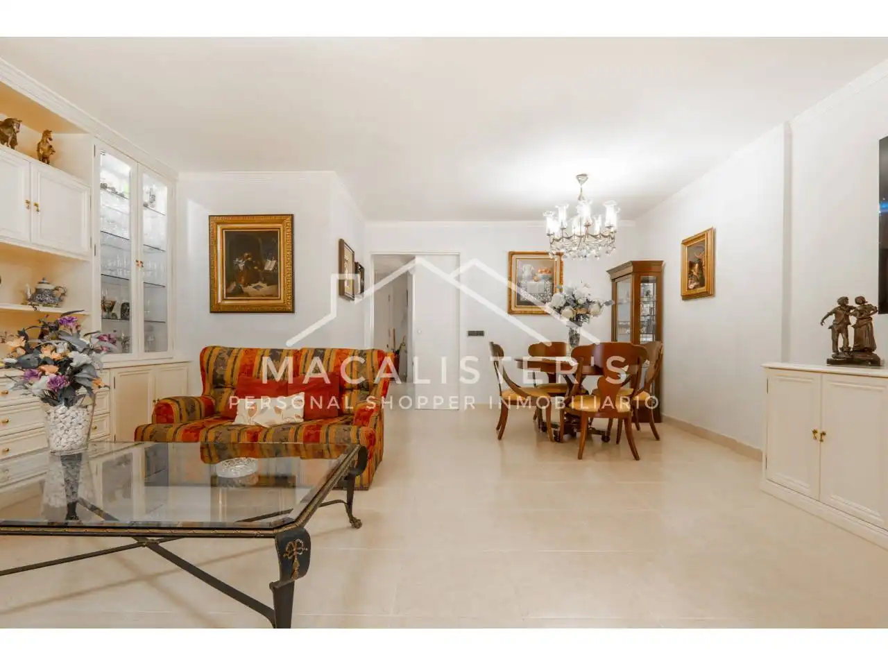 Comedor de Casa adosada en venta en Vilassar de Mar con Aire acondicionado, Calefacción y Jardín privado