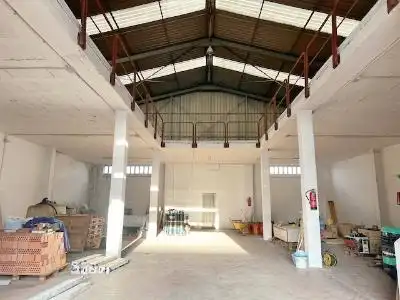 Nave industrial en venta en Santa Cruz de Bezana