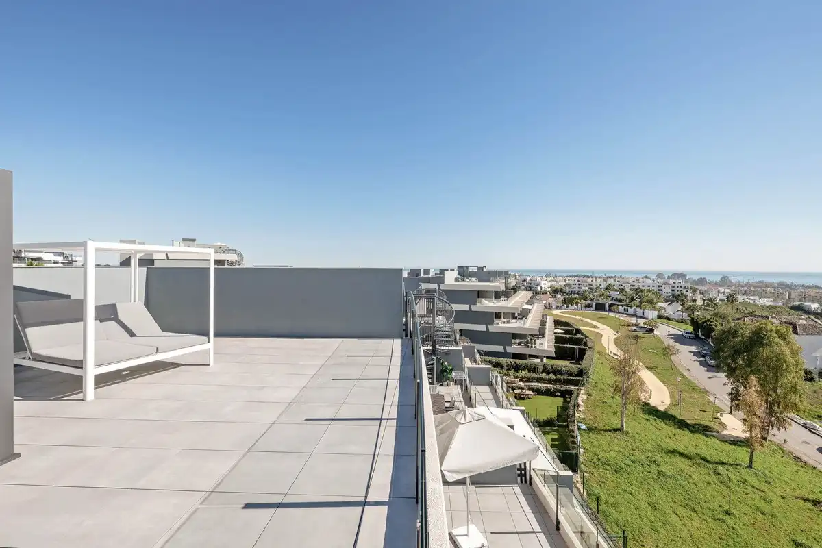 Penthouse with pool for sale in Selwo, imagen 15