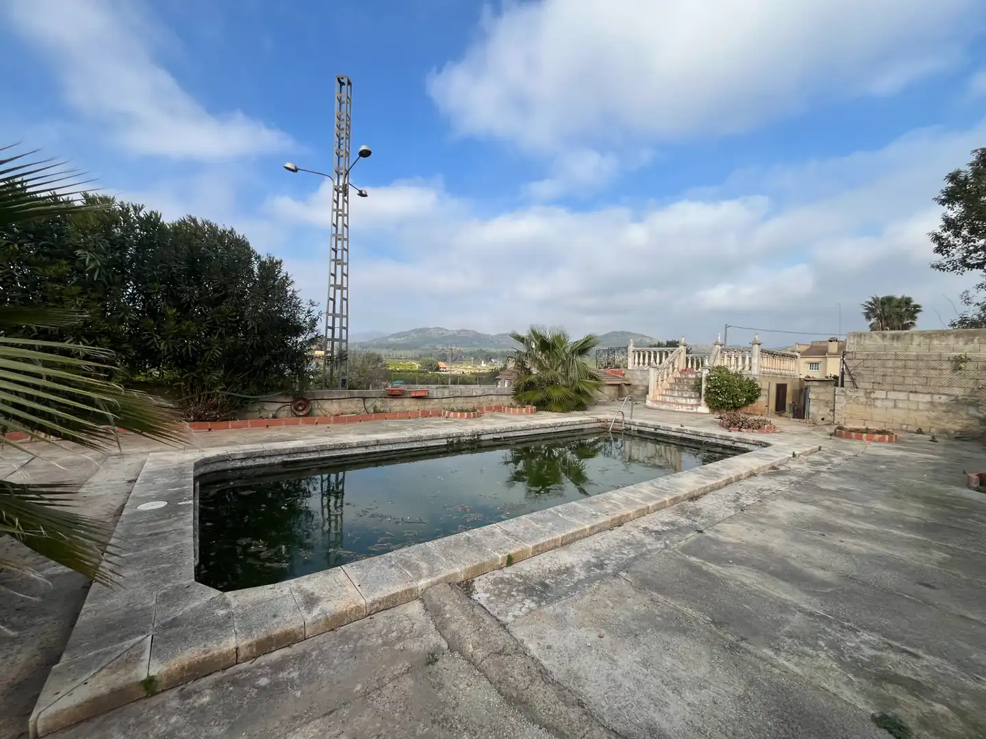 Piscina de Casa o chalet en venta en Sagunto / Sagunt con Jardín privado, Terraza y Trastero