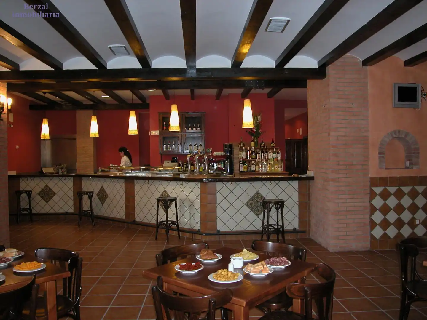 Commercial properties for rent in Galilea  with Air Conditioner and Furnished