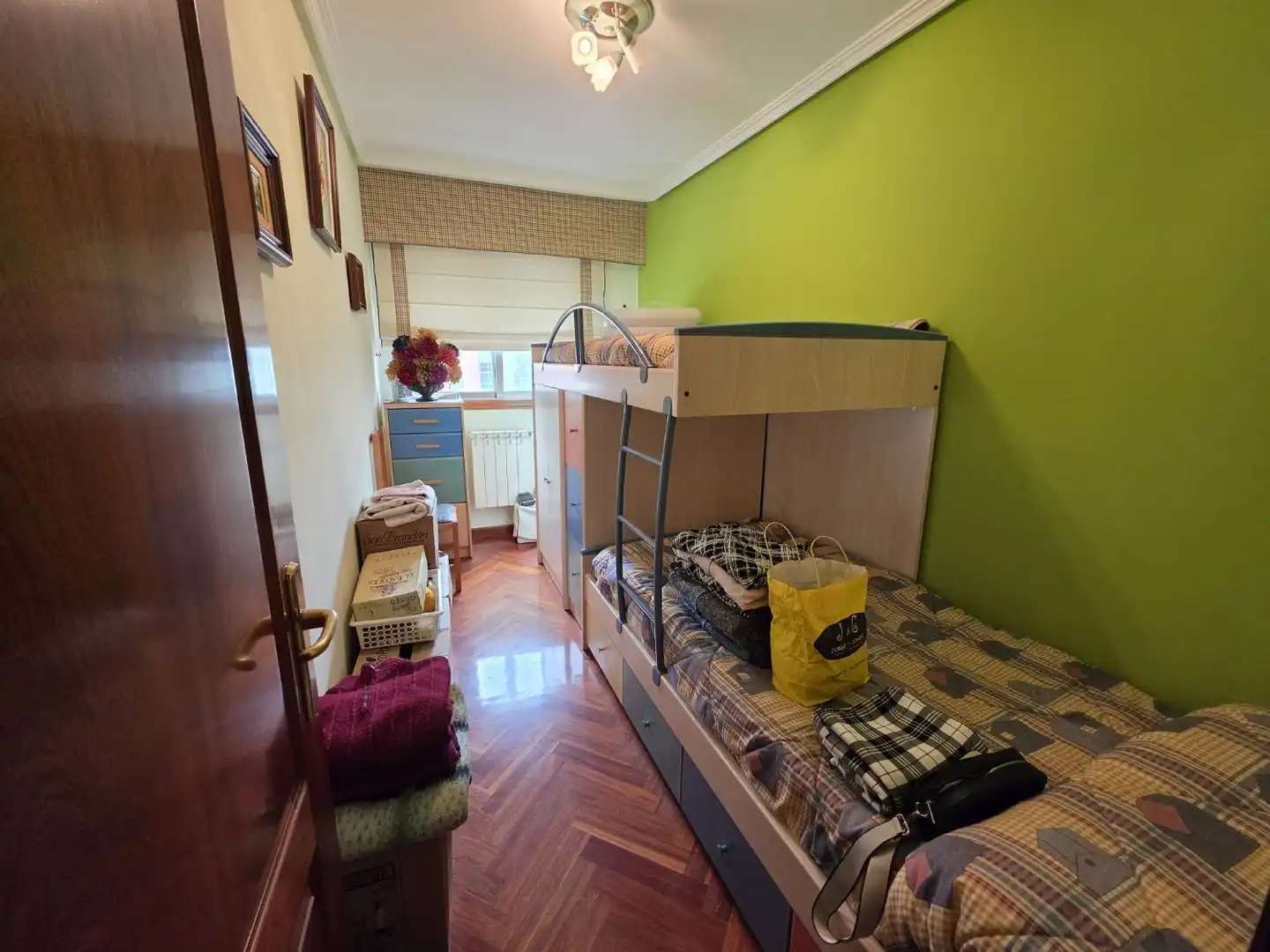 Habitación de Piso en venta en A Coruña Capital  con Calefacción y Trastero