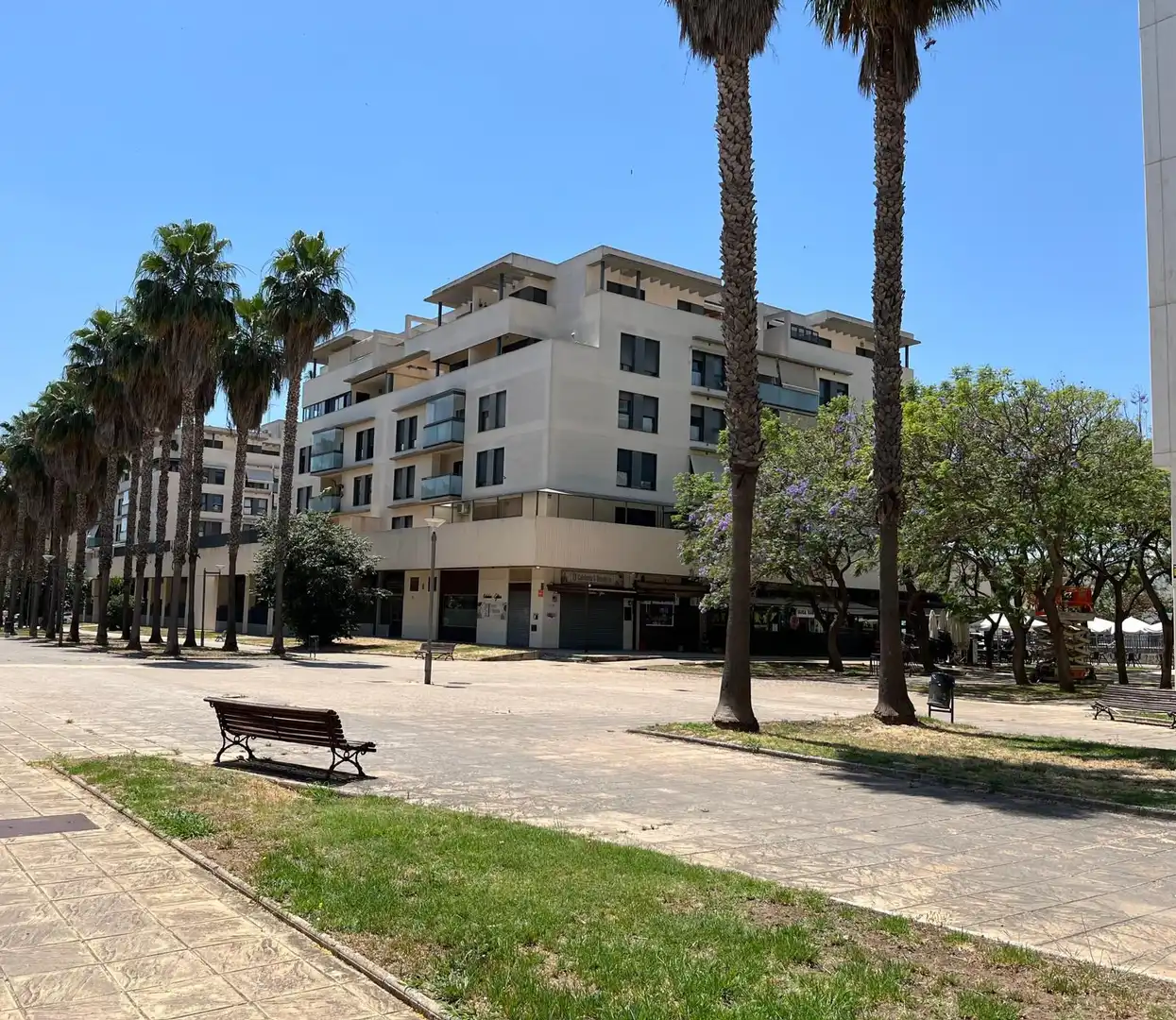 Local comercial en traspaso en Avenida Voltaire