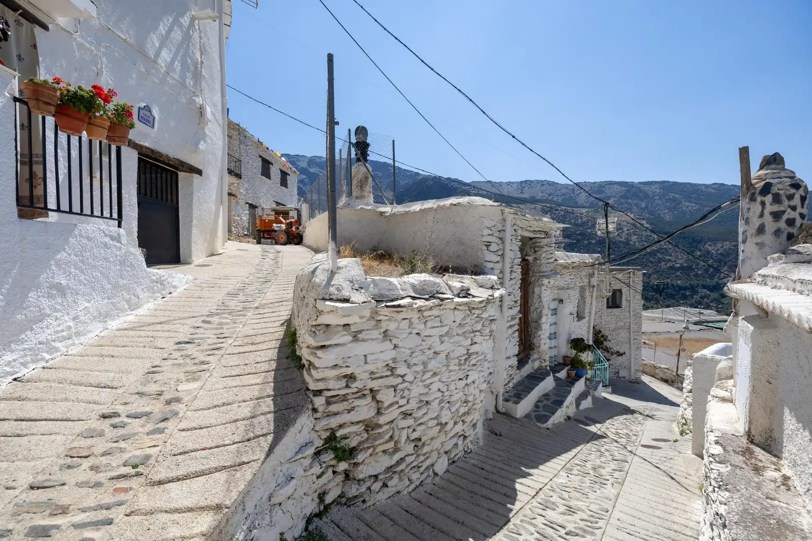 Vista exterior de Casa o chalet en venta en Trevélez con Amueblado