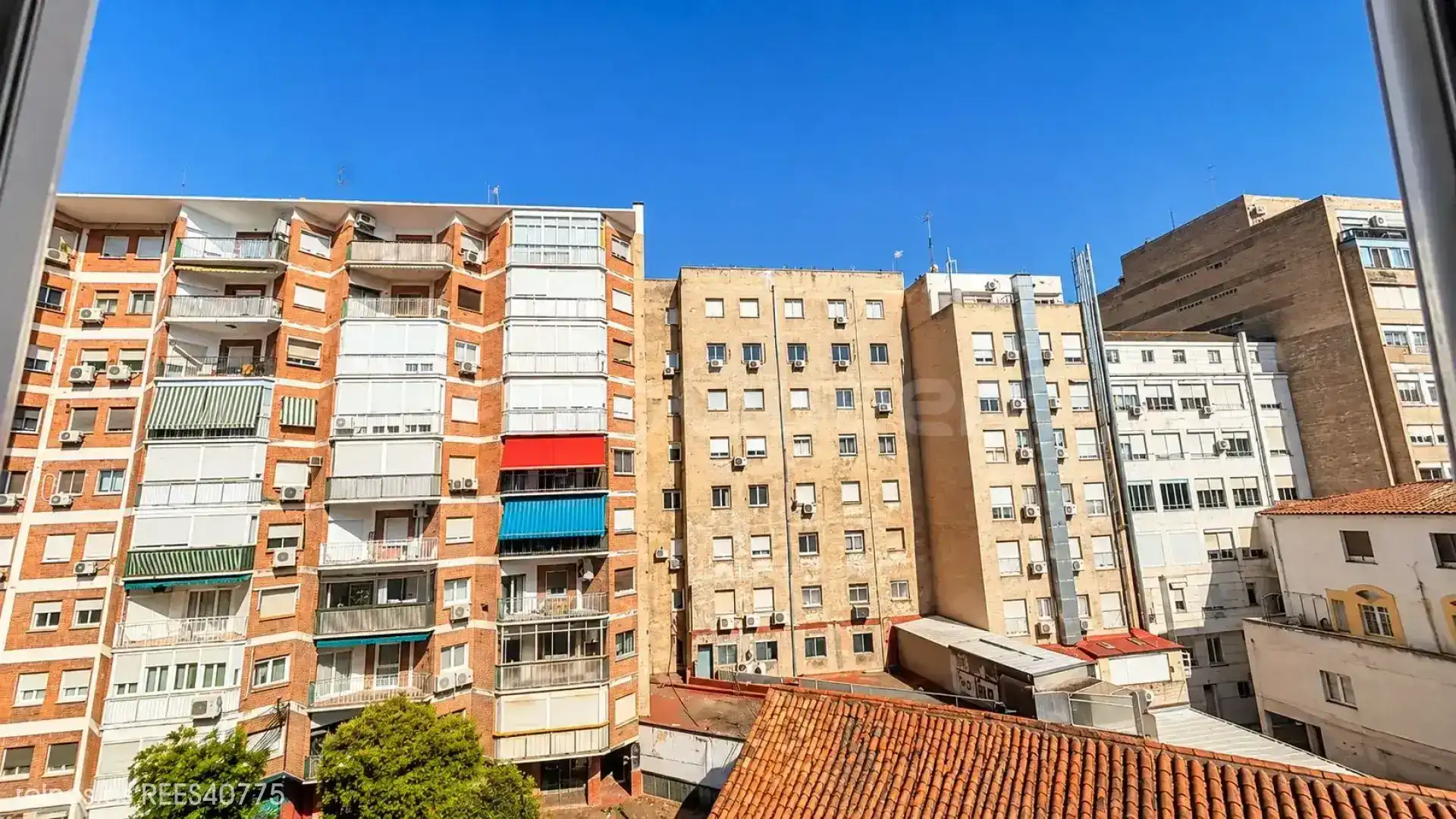 Vista exterior de Piso de alquiler en Zaragoza con Calefacción y Amueblado