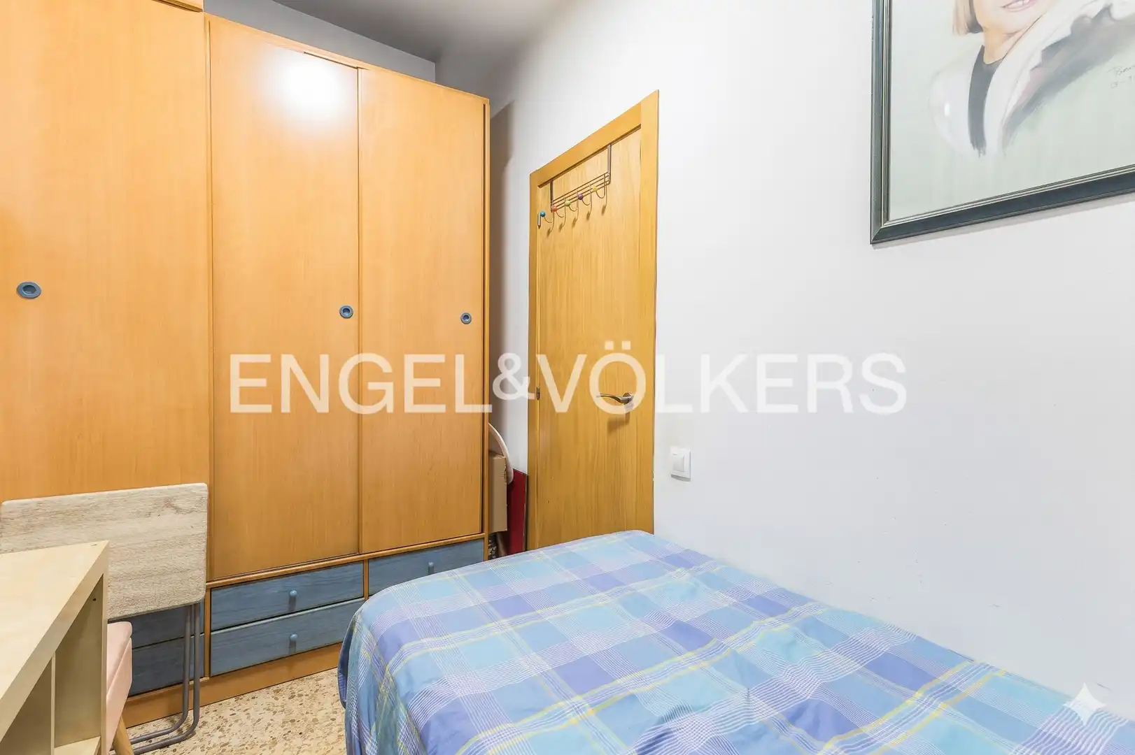 Bedroom of Flat for sale in Barcelona  with Air Conditioner, Heating and Balcony