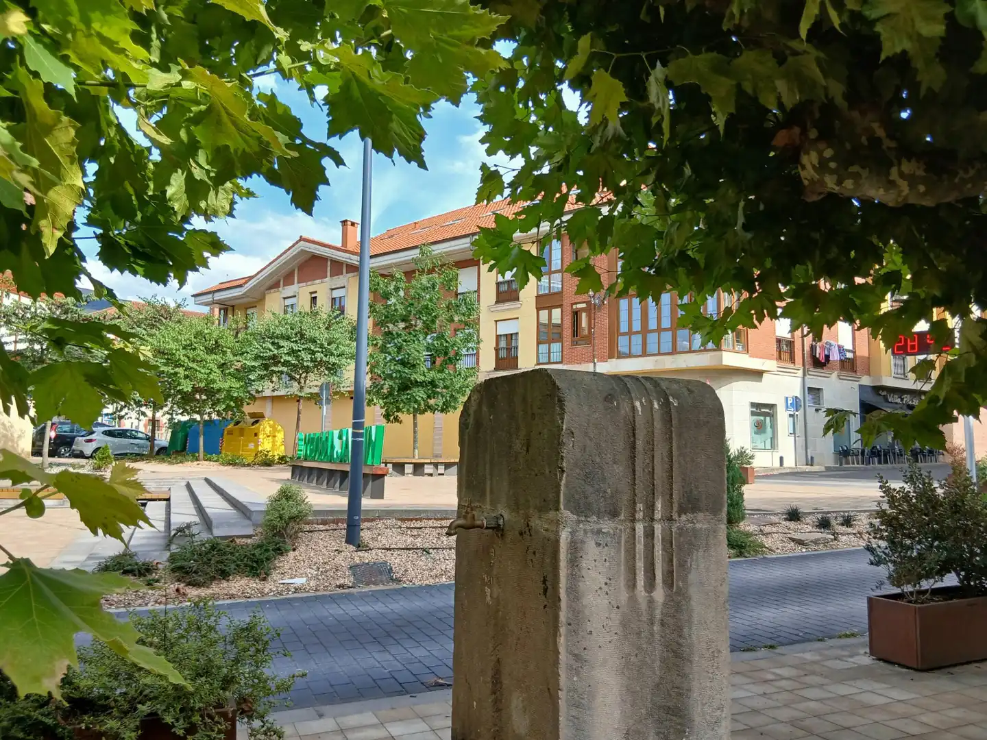 Vista exterior de Pis en venda en Villacarriedo amb Calefacció, Parquet i Terrassa