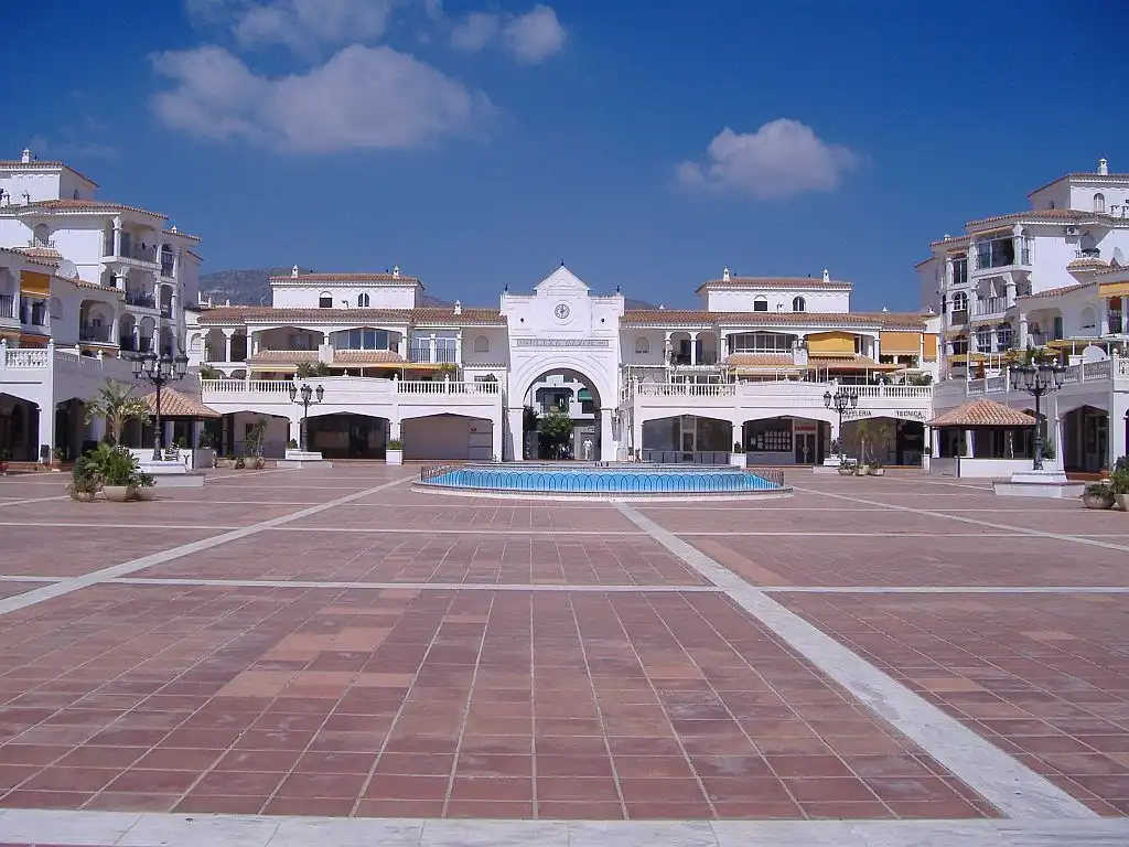 Außenansicht von Wohnung zur Miete in Benalmádena mit Klimaanlage, Terrasse und Möbliert