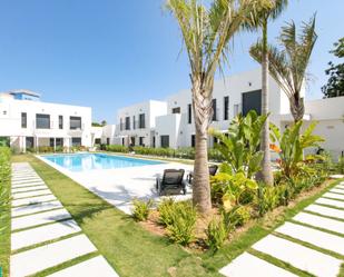 Vista exterior de Casa o xalet de lloguer en Dénia amb Aire condicionat, Calefacció i Jardí privat