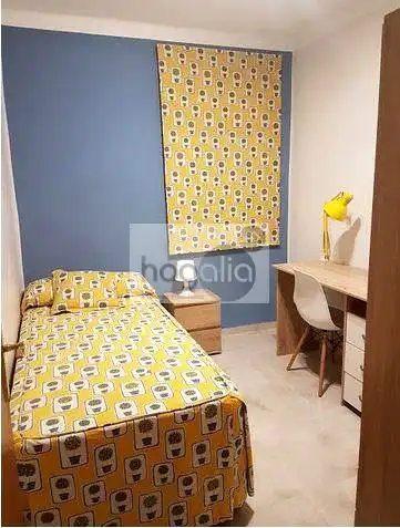 Bedroom of Ground floor for rent in Sevilla  with Air Conditioner and Furnished