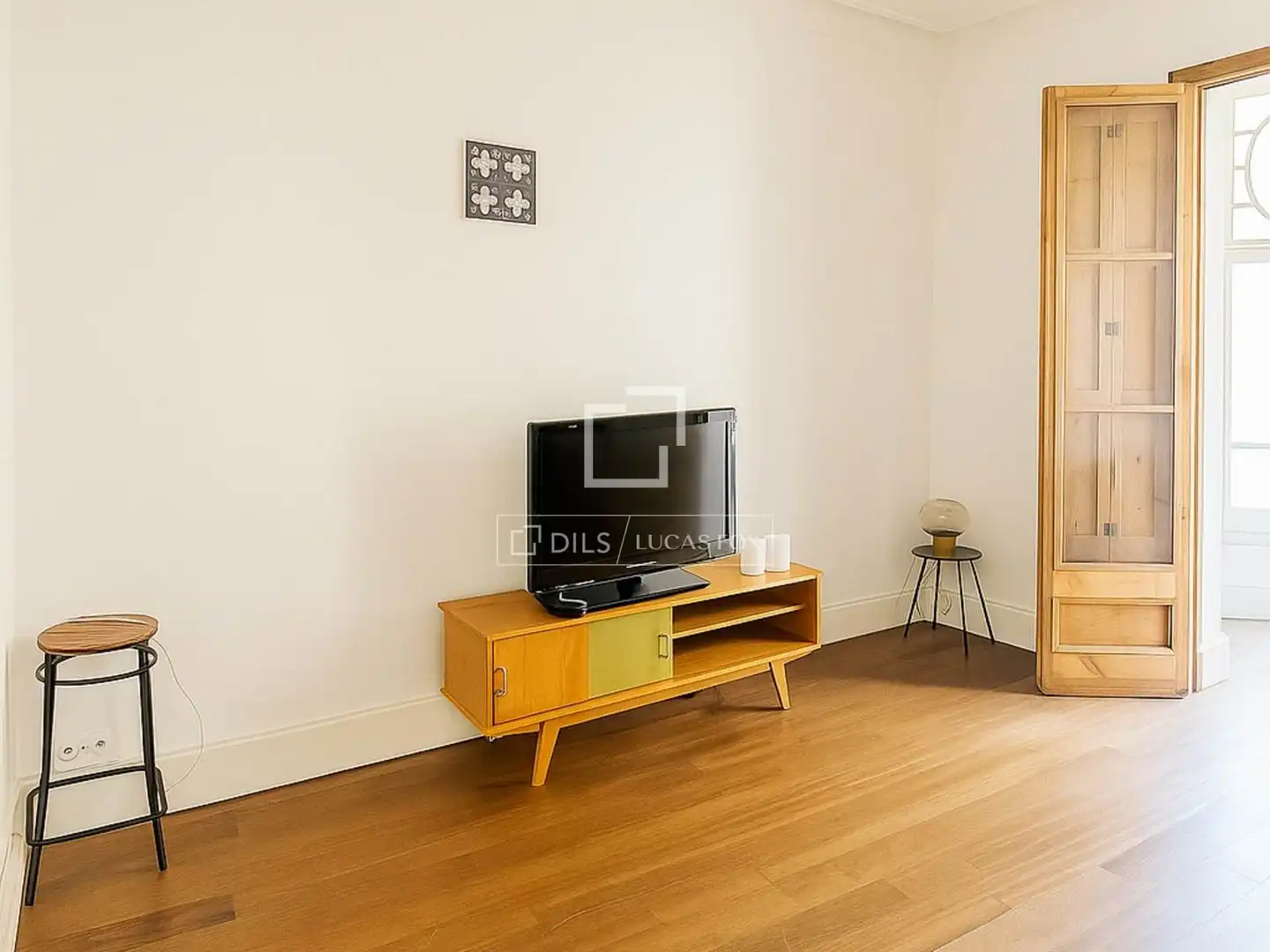 Vista exterior de Piso en venta en Barcelona con Calefacción, Amueblado y Balcón