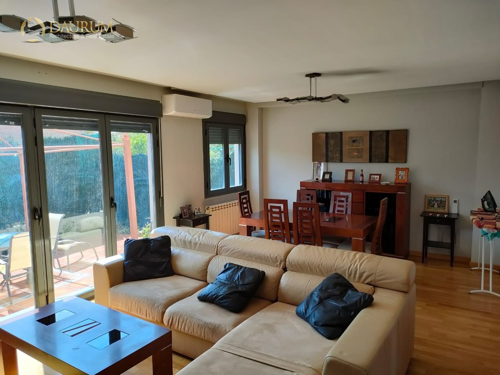 Living room of Single-family semi-detached for sale in Loeches  with Air Conditioner, Heating and Terrace