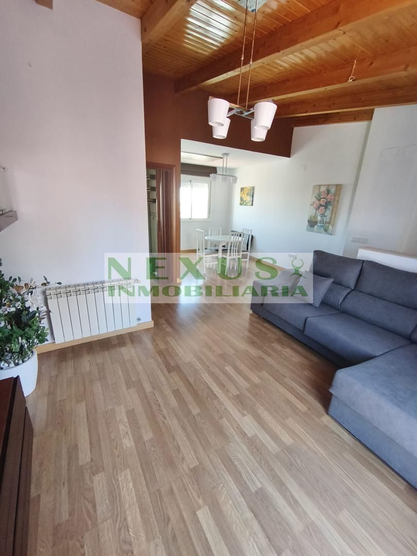Living room of Duplex to rent in Cáceres Capital  with Air Conditioner, Heating and Terrace