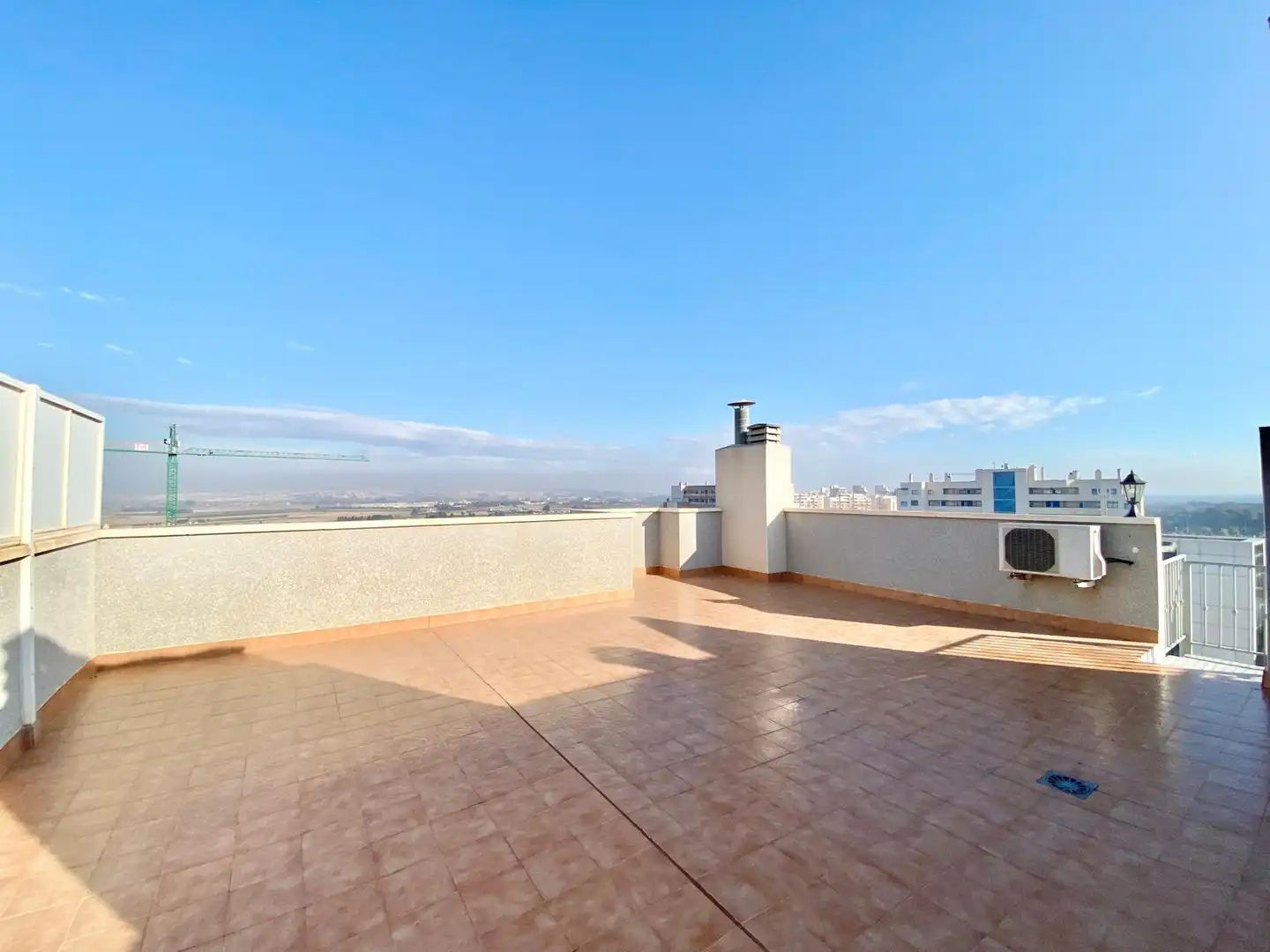 Apartamento con terraza en alquiler en Puerto Deportivo, imagen 8