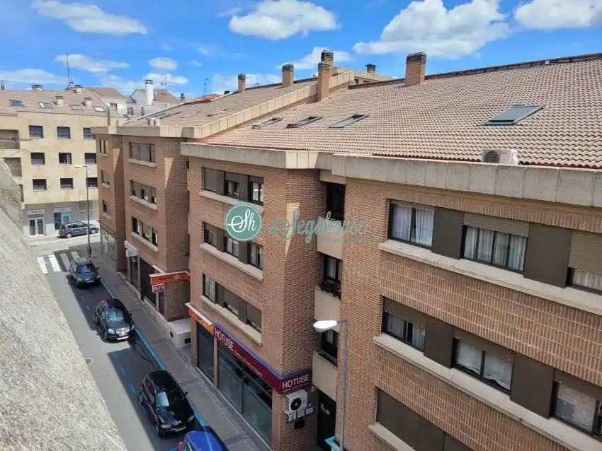 Außenansicht von Wohnung zum Verkauf in Segovia mit Heizung