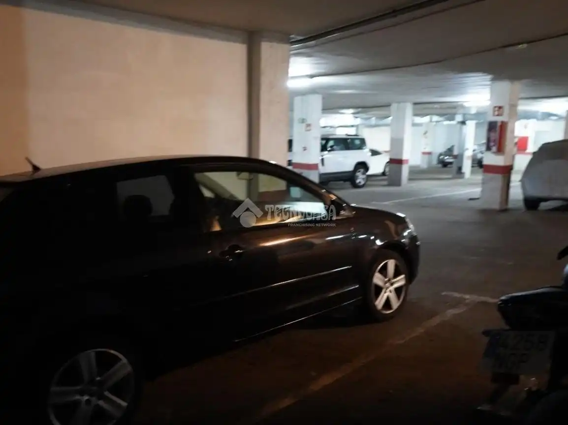 Einzelparkplatz zum Verkauf in Zona Botánico, imagen 10