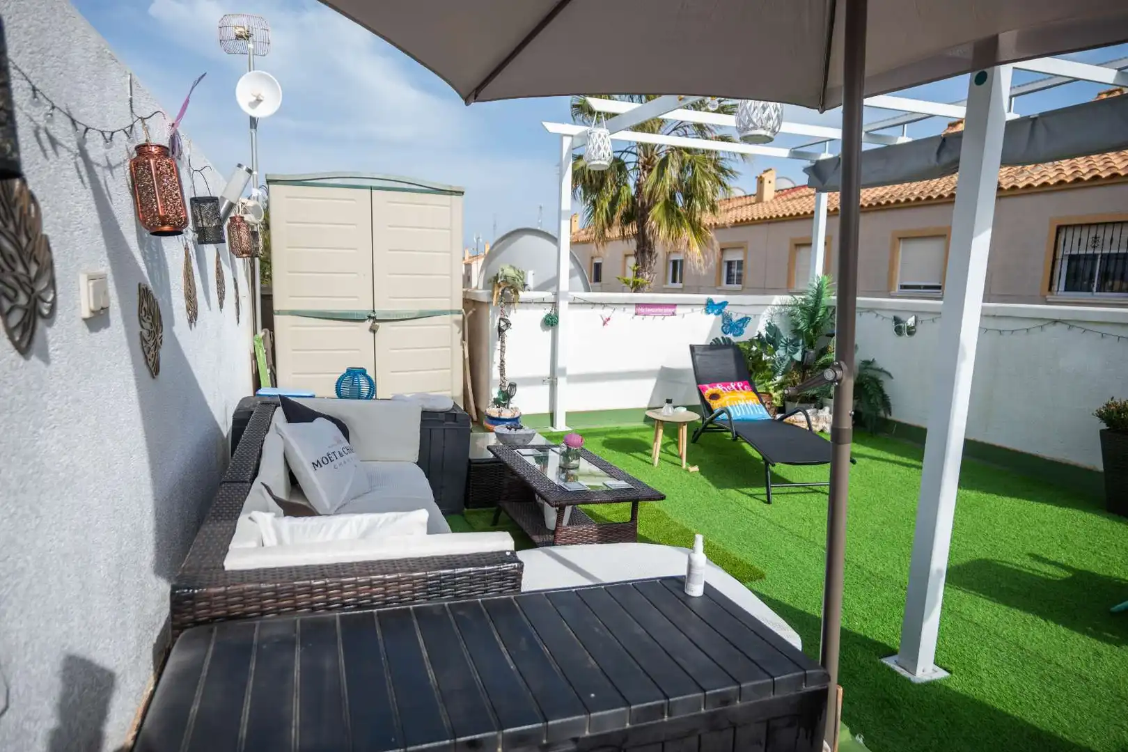 Terrasse von Einfamilien-Reihenhaus zum Verkauf in Orihuela mit Klimaanlage, Heizung und Terrasse