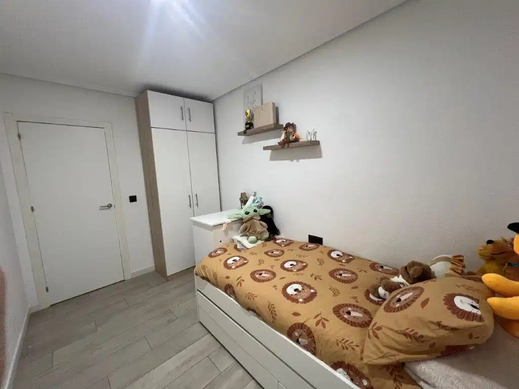 Bedroom of Flat for sale in Dolores  with Air Conditioner, Terrace and Furnished