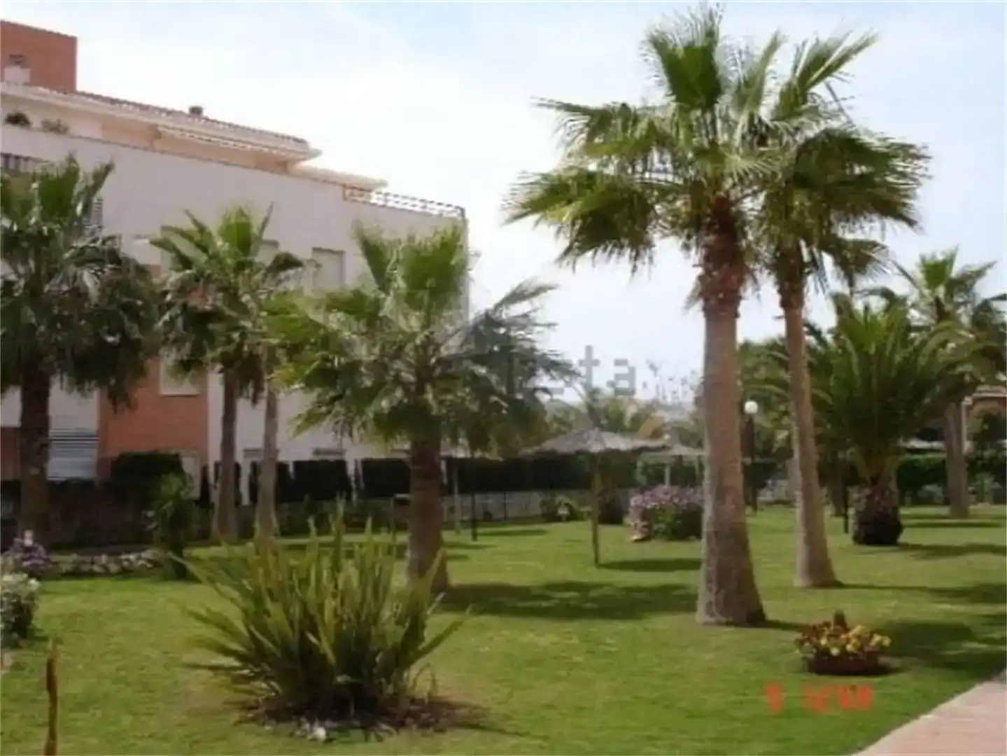 Vista exterior de Pis en venda en Rota amb Aire condicionat i Piscina