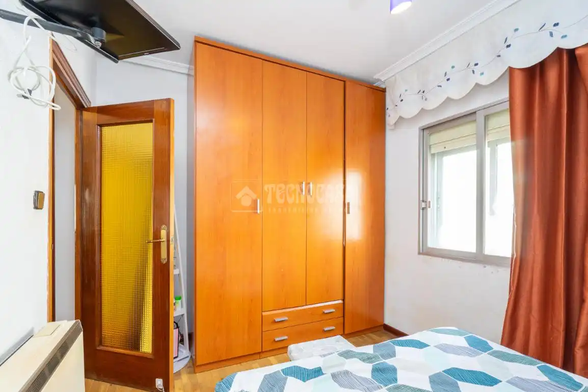 Habitación de Piso en venta en Coslada con Calefacción