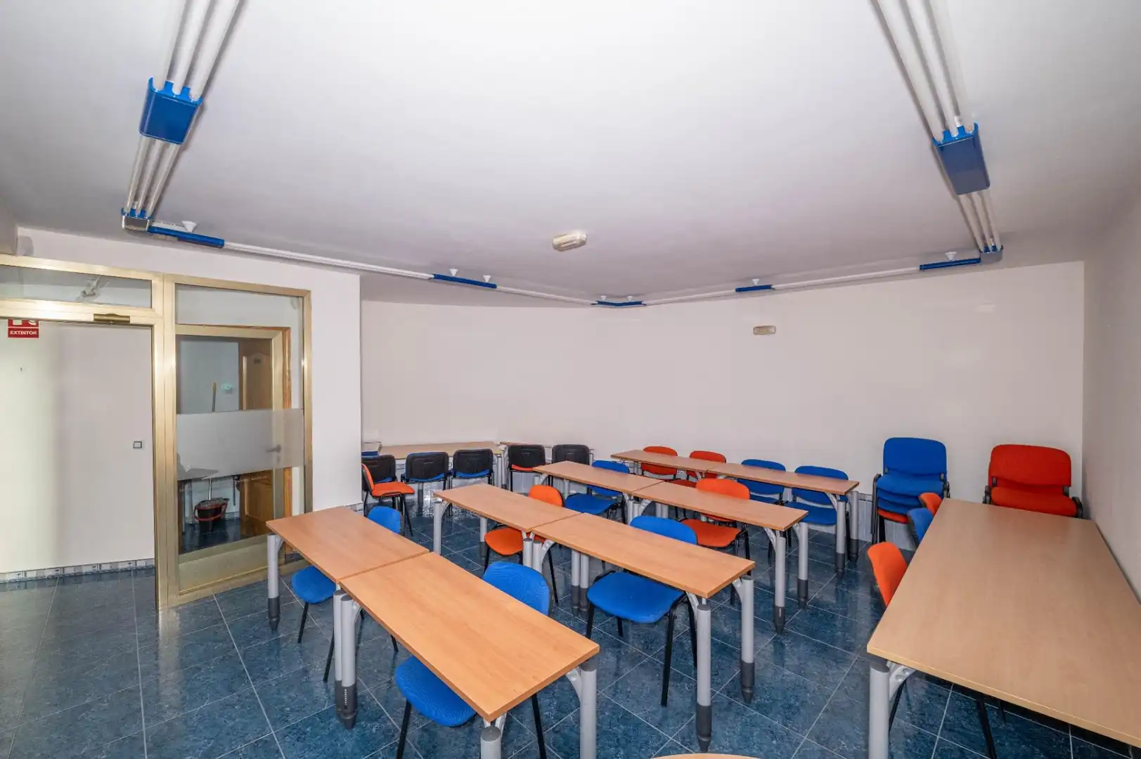 Commercial properties for sale in Las Gabias  with Air Conditioner, Heating and Furnished