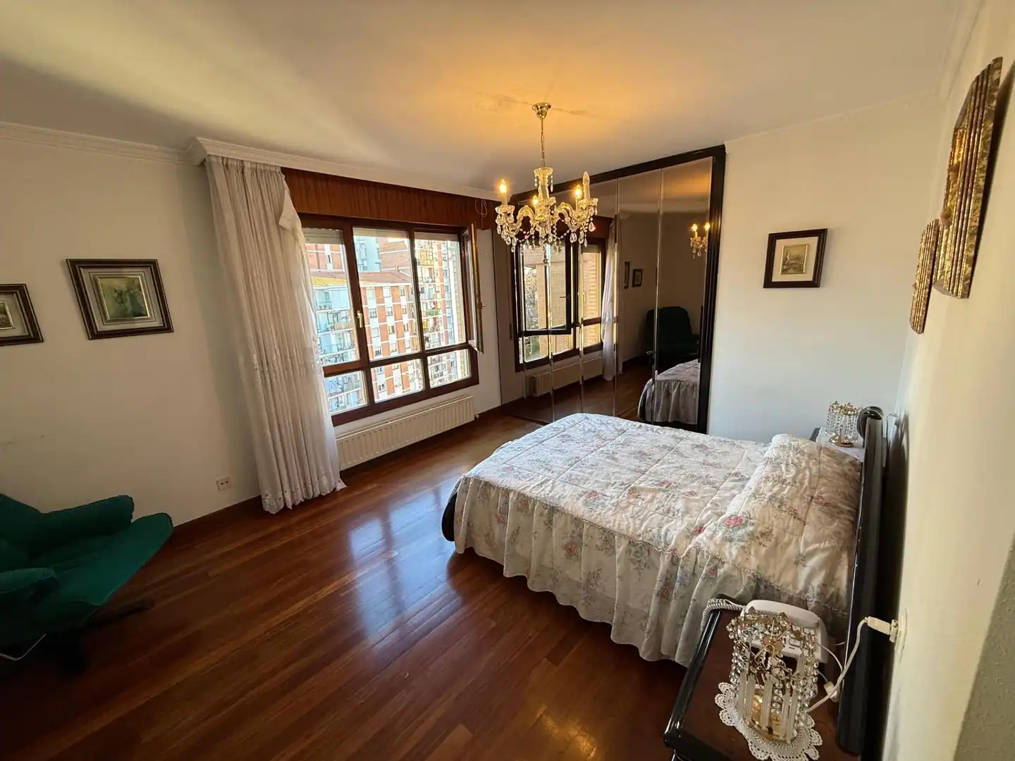 Habitación de Piso en venta en Basauri  con Calefacción, Trastero y Amueblado