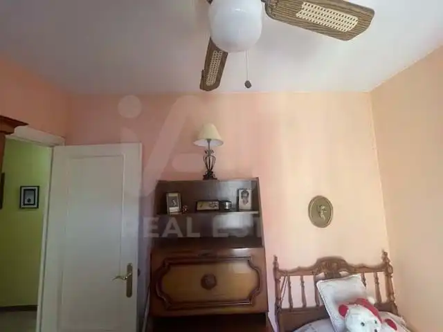 Bedroom of Flat for sale in Sevilla  with Air Conditioner and Terrace