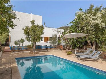 Casa con piscina en venta en calle Río de la Plata