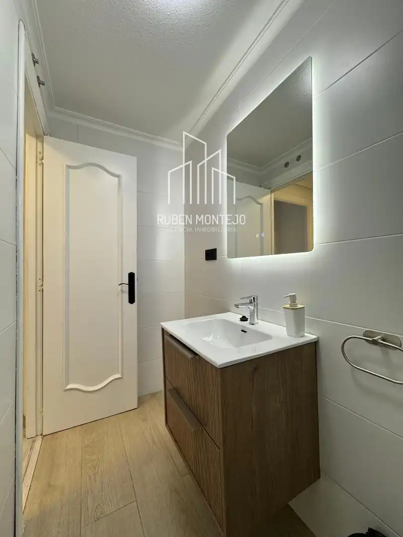 Apartamento de alquiler en Universidad - Tenerías