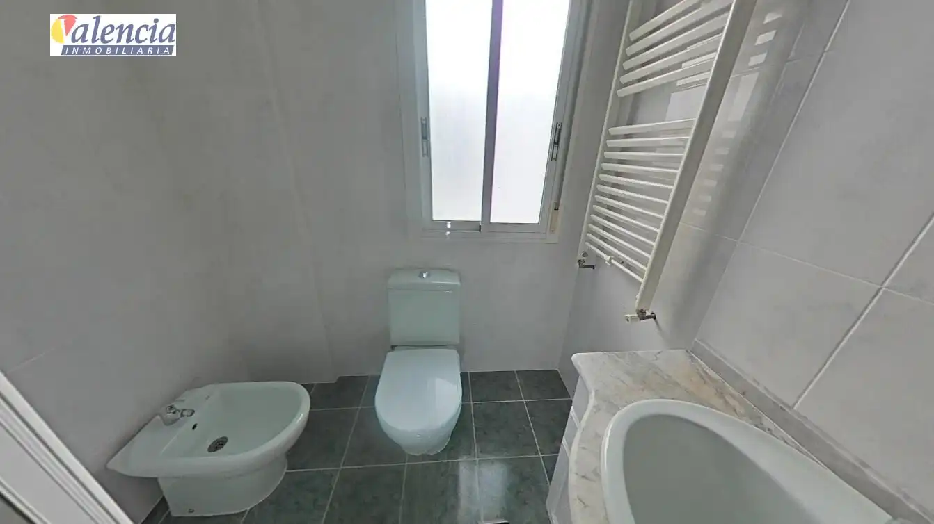 Bathroom of Flat for sale in Torrent